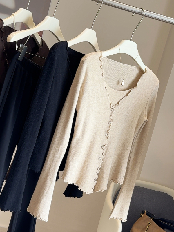 Pleťový kardigán s výstrihom do V, trumpetové rukávy, falošný dvojdielny dizajn, polyesterový zmes 30–50%