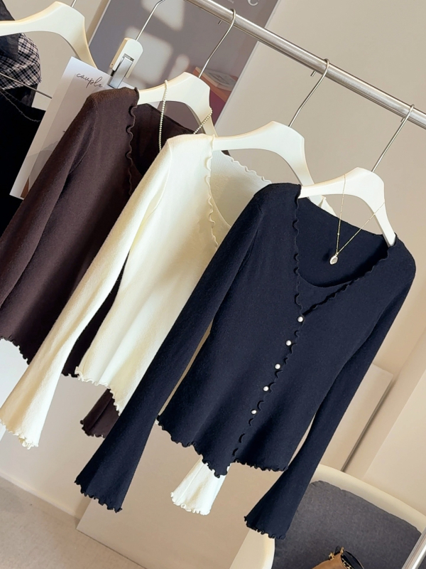 Pleťový kardigán s výstrihom do V, trumpetové rukávy, falošný dvojdielny dizajn, polyesterový zmes 30–50%