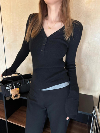 Vuneni pulover od vune, slim fit, V-izrez, dugi rukavi