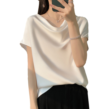 Saténový pletený top s okrúhlym výstrihom, voľný strih, 3/4 rukávy — Jar 2024