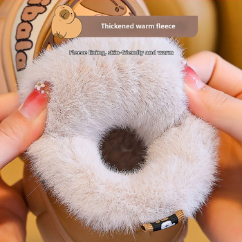 Detské papuče z fleecu s motívom kresleného seriálu, zateplené, nazúvacie slip-on, EVA podrážka, vek 1–12 rokov