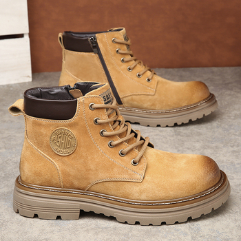 Martin čižmy, vrchnok z pravej kože, podrážka z teľacej šľachy, vnútorná stielka PU, stredná výška topánky, päta 3–5 cm