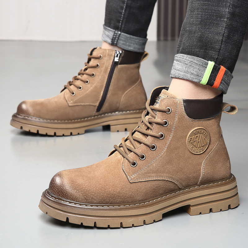 Martin čižmy, vrchnok z pravej kože, podrážka z teľacej šľachy, vnútorná stielka PU, stredná výška topánky, päta 3–5 cm