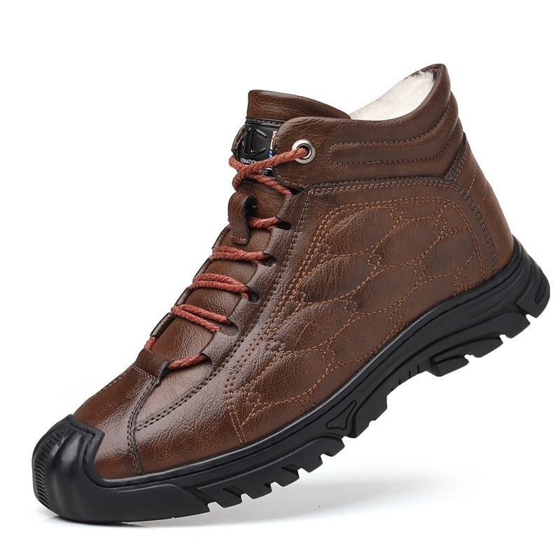 Mužské snehové čižmy: teplá vrchná časť z kože a kožušiny, gumová podrážka, šnurovanie vpredu