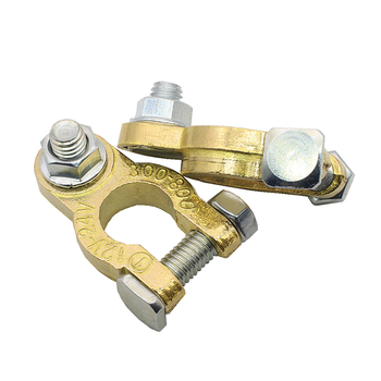 A3 mosadzová hlava svorky na batériu, die-cast technológiou, s jedným skrutom, hmotnosť 118 g