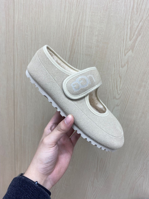 Παπούτσια Mary Jane με Velcro κλείσιμο, PU πάνω μέρος, επένδυση από συνθετικό κοντό βελούδο, στρογγυλή μύτη, χαμηλό τακούνι