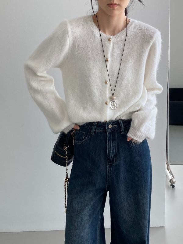 Pulover din lână amestec, guler rotund, mâneci tip lanternă, croială lejeră, unicolor