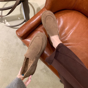 Γυναικεία παπούτσια από βελούδινο επάνω μέρος, εσωτερική επένδυση από τεχνητή γούνα, χωρίς κορδόνια, στρογγυλή μύτη, καουτσούκ σόλα