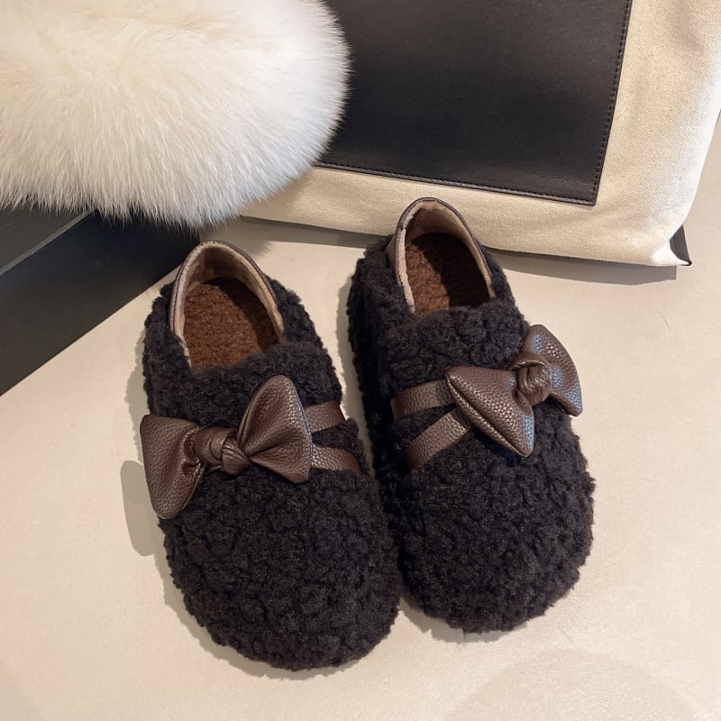 Γυναικείες παντόφλες-λοφέρ με γούνα, παχιά σόλα — βελούρ επάνω μέρος, εσωτερική επένδυση από τεχνητή γούνα, ύψος τακουνιού 3–5 cm, χαμηλός σχεδιασμός