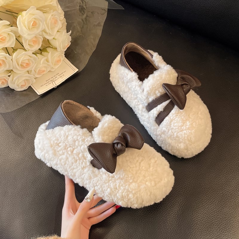 Γυναικείες παντόφλες-λοφέρ με γούνα, παχιά σόλα — βελούρ επάνω μέρος, εσωτερική επένδυση από τεχνητή γούνα, ύψος τακουνιού 3–5 cm, χαμηλός σχεδιασμός