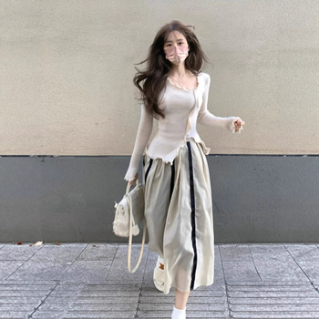 Dámsky dlhý rukáv pletený top s polo golierom, vzor color-block, štíhla postava, polyester