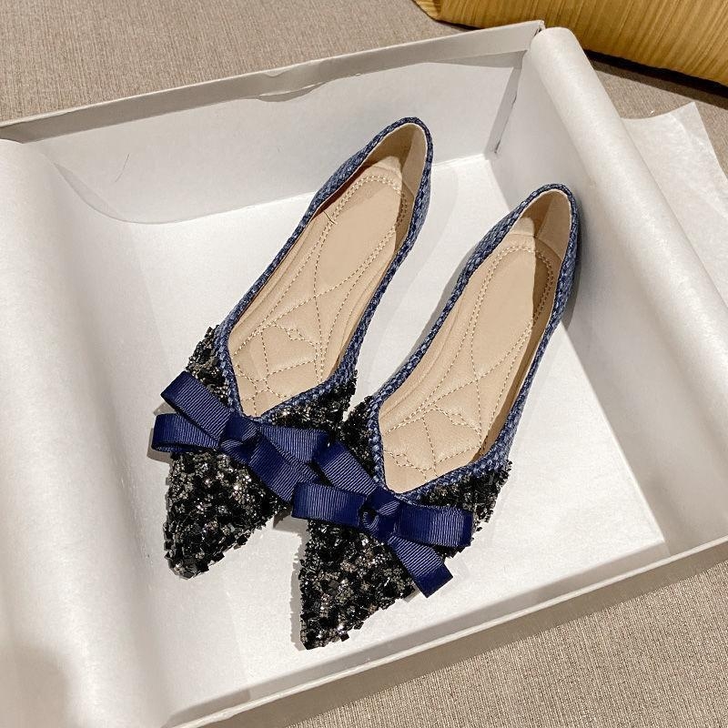 Női hegyesorrú lapos talpú cipő | PU felső rész, PU bélés, gumírozott talp, slip-on