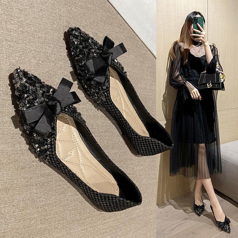 Női hegyesorrú lapos talpú cipő | PU felső rész, PU bélés, gumírozott talp, slip-on
