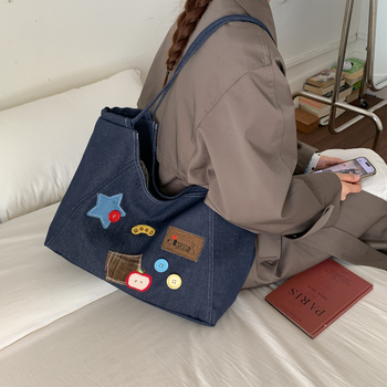 Ženska Tote torba od denima – street trend stil, vodoravni kvadratni oblik, magnetska kopča, podstava od poliestera