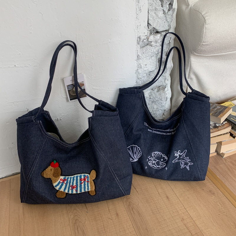 Ženska Tote torba od denima – street trend stil, vodoravni kvadratni oblik, magnetska kopča, podstava od poliestera