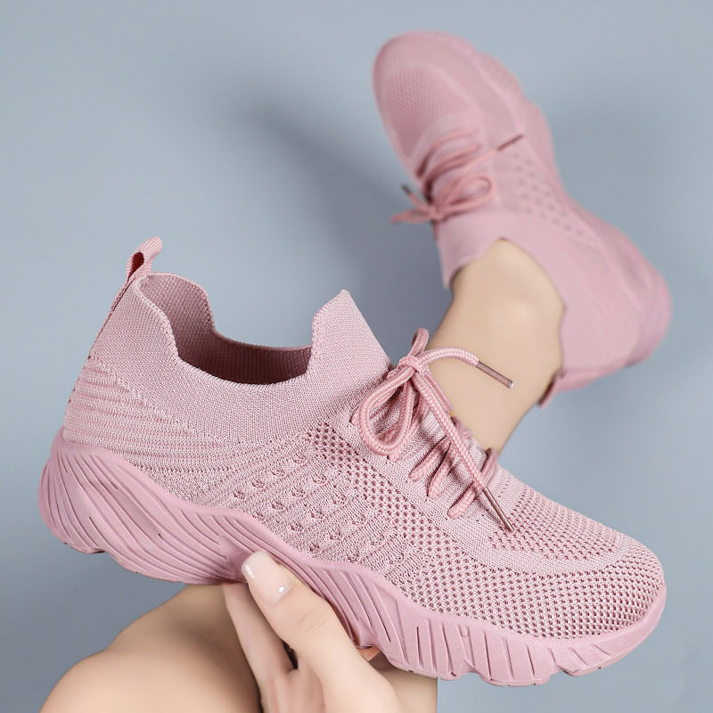 Ženske tenisice za sport s mrežastim gornjim dijelom, prednje vezanje, zaobljeni vrh, PVC đon, srednja visina pete 3-5 cm