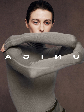 Pulover din lână, tricot fără cusături, guler înalt, mâneci lungi, croială slim