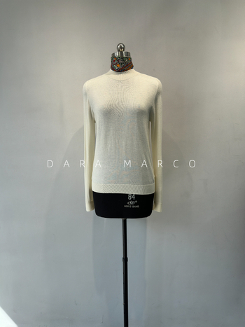 Dámsky bezšvový sveter s kruhovým výstrihom a Raglan rukávmi — kašmírová zmes s akrylom, stredná hrúbka, hodvábny lesk pleteniny, Jeseň 2025