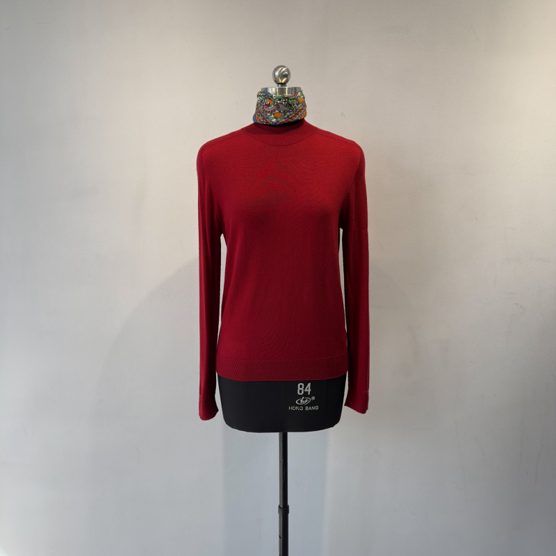 Dámsky bezšvový sveter s kruhovým výstrihom a Raglan rukávmi — kašmírová zmes s akrylom, stredná hrúbka, hodvábny lesk pleteniny, Jeseň 2025