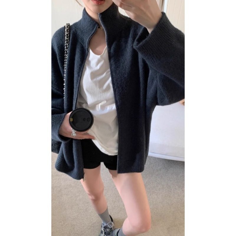 Cardigan tricotat cu guler stand, închidere frontală cu fermoar dublu, mâneci lungi, croială lejeră