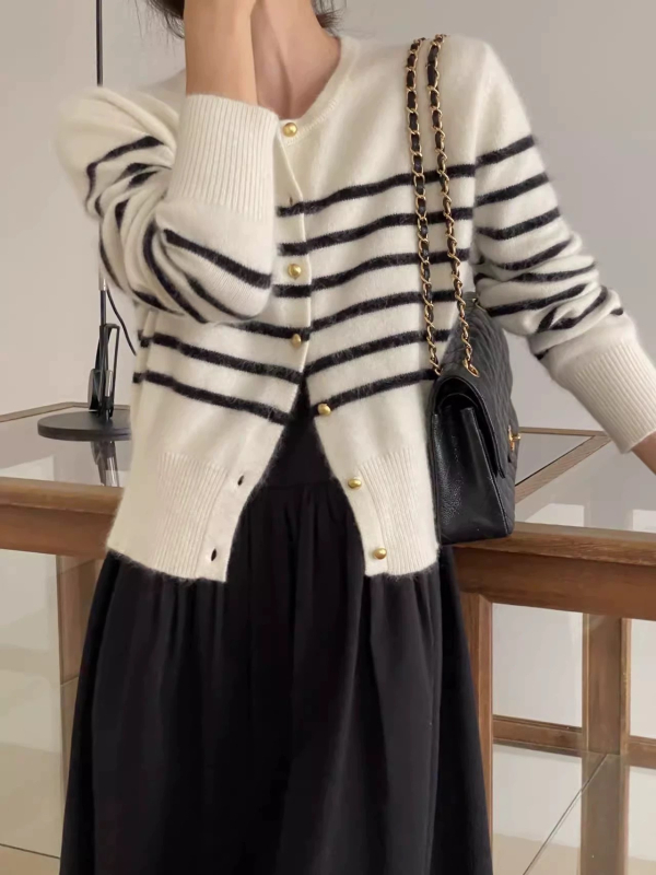 Ženski kratki pleteni kardigan s okruglim izrezom i zlatnim gumbima, 100% vuna, korejski stil, za proljeće i jesen