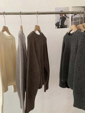 Polaarfliisi materjalist kampsun, akril koostis, Raglan varrukad, ümmarguse kaelusega — 4910