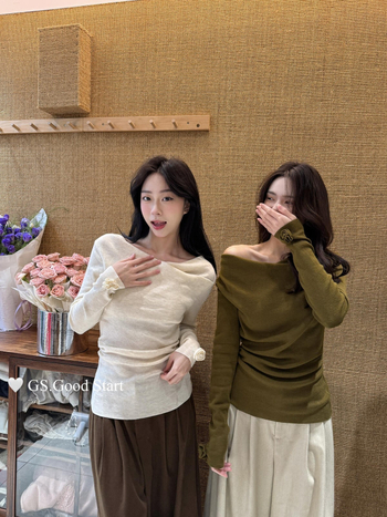 Pletený sveter s odhalenými plecami, kvetinový vzor, dlhé rukávy, viskózové vlákno