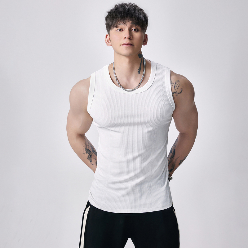 Meeste varrukateta sportvest, kits lõige, ühtlane värv, viskoosi kiud 92% (rayon), paks materjal, ribised servad, sirge äär, suve 2024 väljaanne