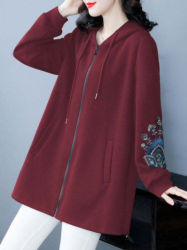 Kapucňová pletená mikina s výšivkou — šifón, primárny polyester 80-90%, sekundárny polyester 70-80%, zvierací vzor, stredná dĺžka