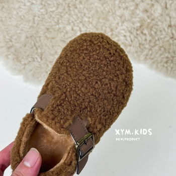 Koreapärase stiiliga karvased beebajalatsid pehme tallaga, ülaosa tekstiilmaterjalist, Velcro sulgemine, 1–6-aastastele