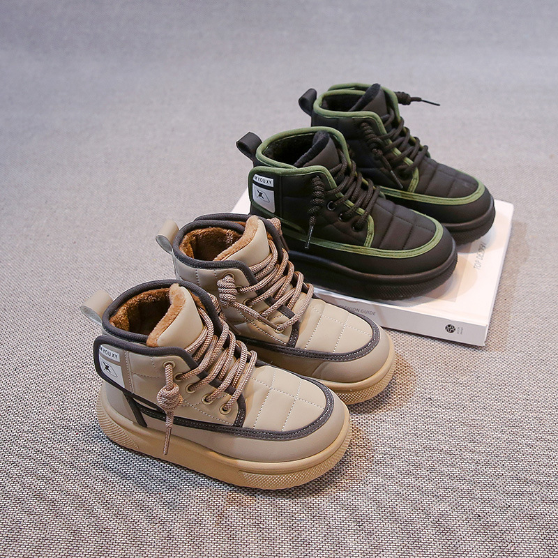 Laste kõrgemad talvesussid karusnahavoodriga, ülaosa kunstnahk, PVC talla, Velcro sulgemine, paks konstruktsioon