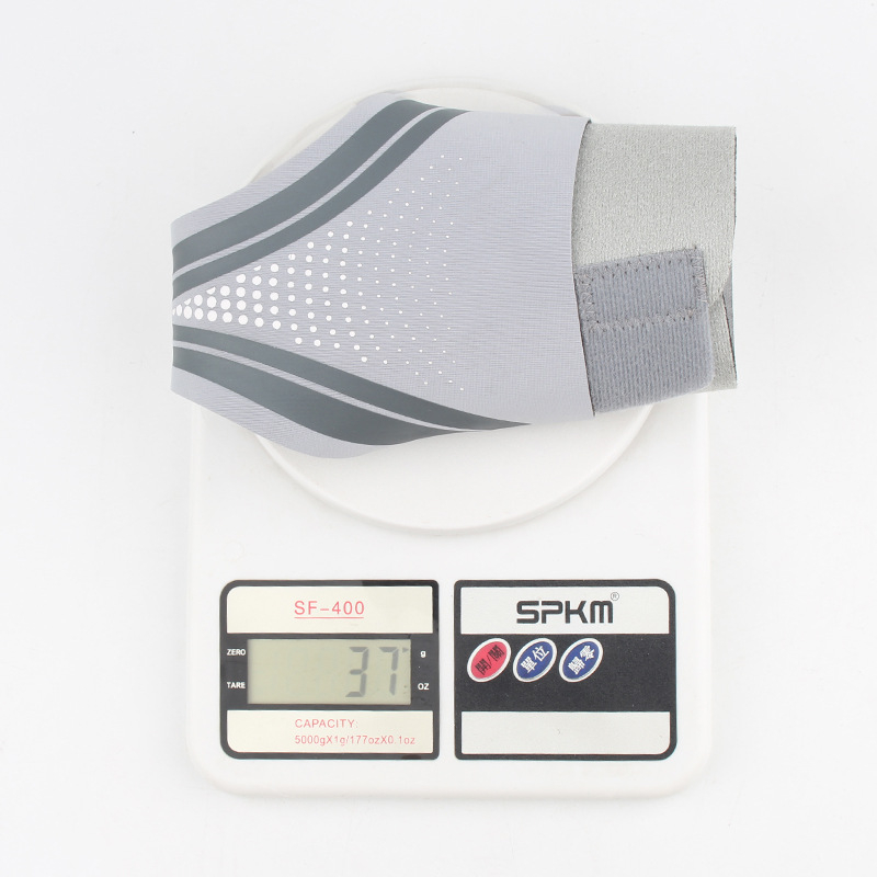 Sportlik pahkluu toestus – pahkluu aizsardzība futbolam, korvpallile ja jooksus; peamised materjalid: Lycra, vahtu kumm (imitatsioon lubatud)