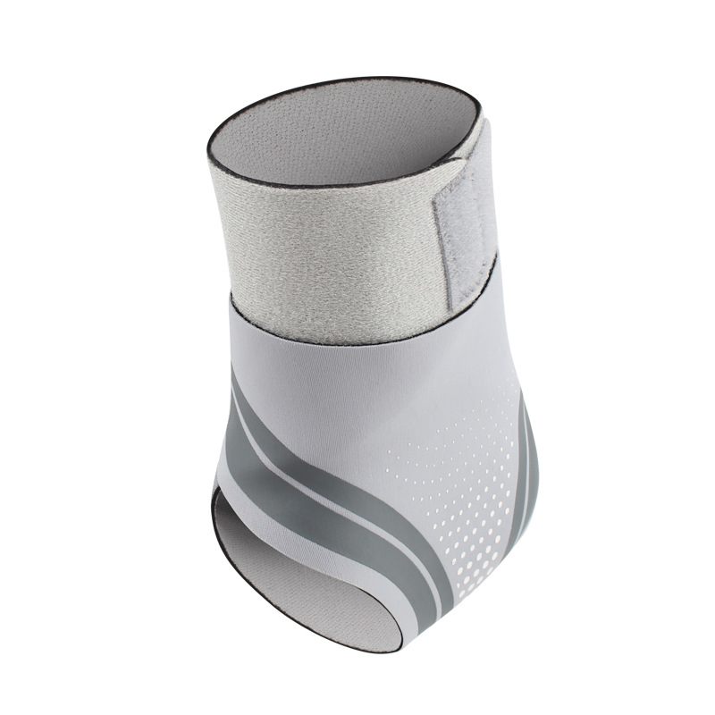 Sportlik pahkluu toestus – pahkluu aizsardzība futbolam, korvpallile ja jooksus; peamised materjalid: Lycra, vahtu kumm (imitatsioon lubatud)