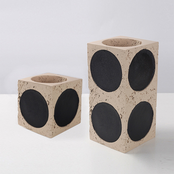 Váza – syntetická živica • moderné umelecké štýly • kartónové balenie • dekor do pracovného priestoru