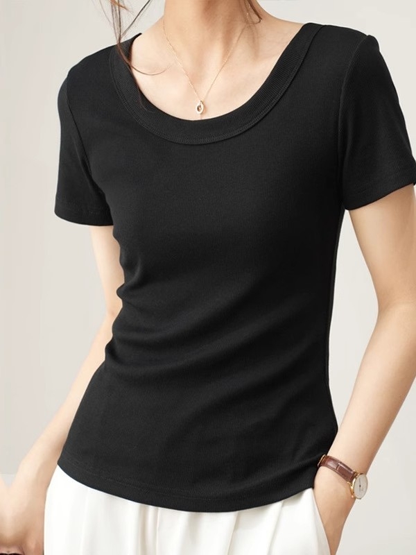 Naistele mõeldud T-särk puuvillase-viskoosi segu, lühikesed varrukad, U-tüüpi kaelus, baasmudel, suvi 2025