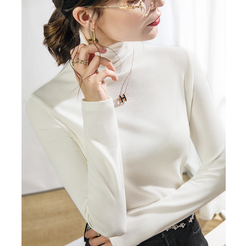 Női póló modal kötött anyagból, hosszú ujjú, félmagas gallér, karcsú szabás