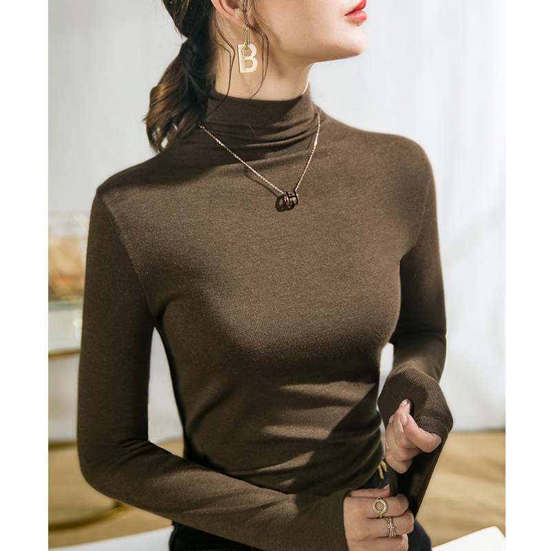 Női póló modal kötött anyagból, hosszú ujjú, félmagas gallér, karcsú szabás