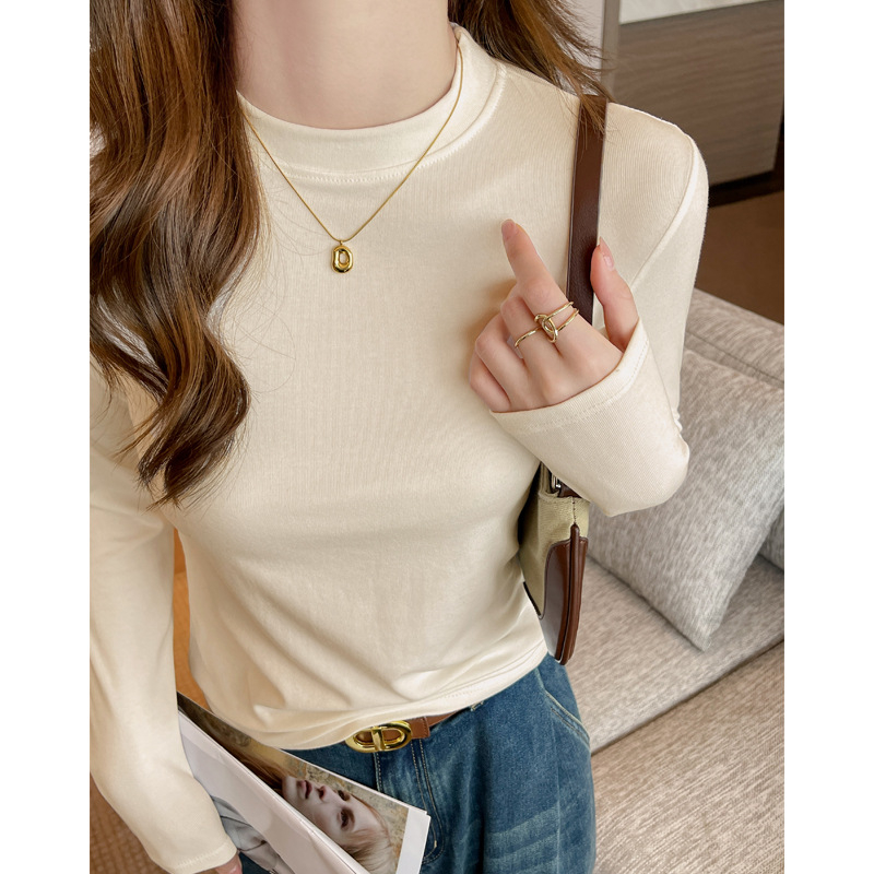 Viszkózszálból készült felső, álló gallérral, hosszú ujjú, normál hosszúságú