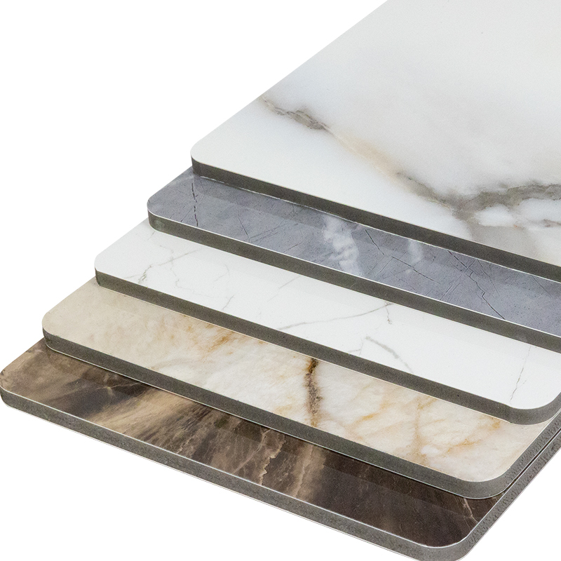 Stenový panel s drevenou dekoratívnou povrchovou úpravou a karbónovým krištáľovým panelom – materiál: bambusovo-drevené vlákno a bambusový uhlík; model 8.6; štýl: plochý, moderný minimalizmus