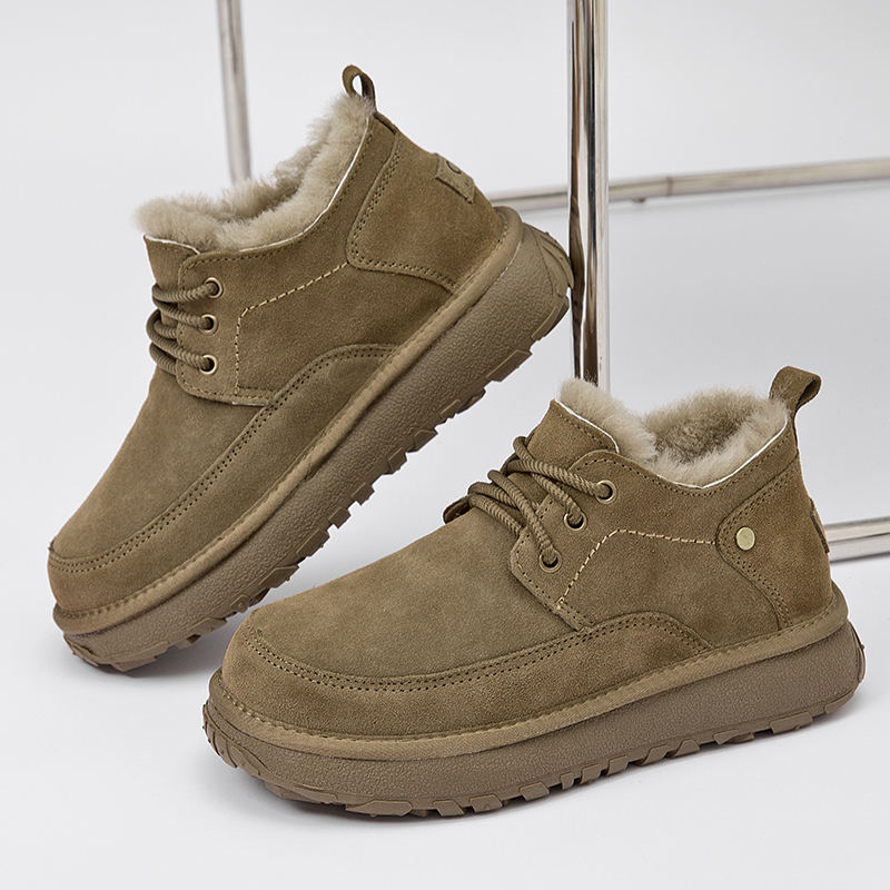 Unisex snehové topánky s vrchnou časťou zo srsti v jednom kuse, hovädzia koža, gumová podrážka, šnurovanie
