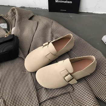 Női slip-on mokaszín mikroszálas felsőrésszel, gumírozott talp, PU belső talp, 3-5 cm sarok