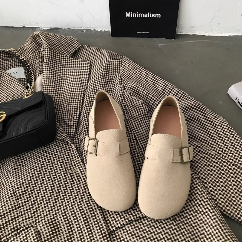 Női slip-on mokaszín mikroszálas felsőrésszel, gumírozott talp, PU belső talp, 3-5 cm sarok