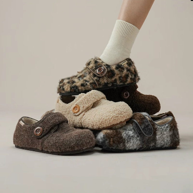 Veluur loaferid sisemise kõrguse tõstmisega, karusnahaga vooder, slip-on, ümmarguse varba