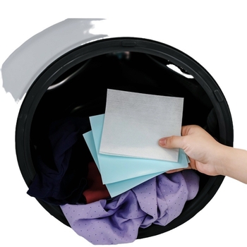 Krāsu uzsūcošās loksnes, lai novērstu krāsu pārvietošanos (Zīmols: Magic washing tablets; Vienība: 20 gab./iepakojums; Kastē: 200)