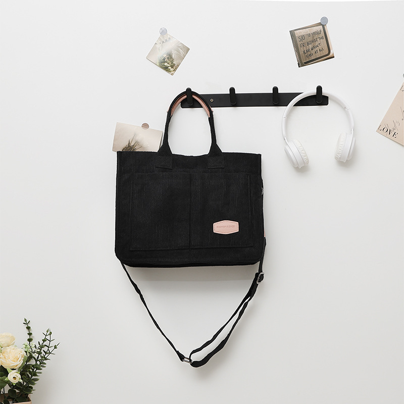 Crossbody kott – linnaline minimalistlik stiil, horisontaalne ruudukujuline kuju, magnetlukustus, polüestervooder, telefoni tasku