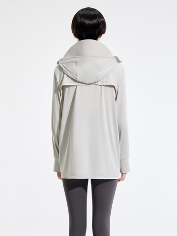 Слънцезащитно качулково яке UPF50+, бързосъхнещо, дишащо, ултралеко плат (180 g сурова прежда, 88% найлон, 12% спандекс)