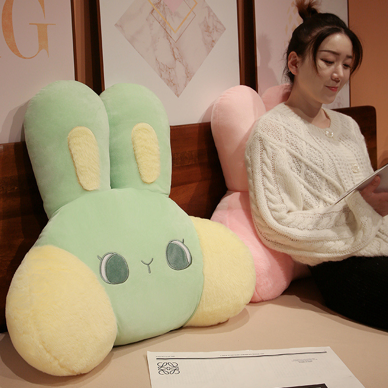 Jaapani stiilis lumbos-padja jänese motiiviga; polüestrist kate ja kiudtäidis; sobib diivanile, magamistuppa, raamatukogusse, üliõpilaskorterisse, kontorisse ja autosse