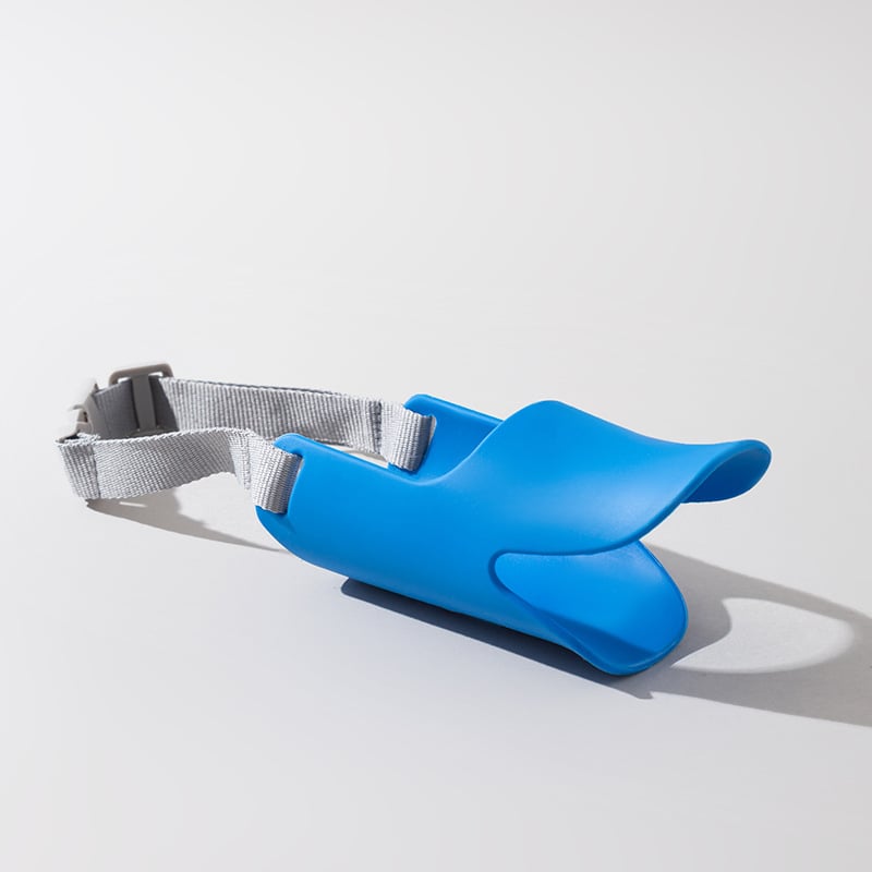 Mäkký silikónový psí náhubok – nastaviteľný, proti štekania, proti hryzeniu