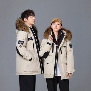 Пухено яке с пух от бяла гуска, съдържание на пух 86-90%, качулка, средна дължина, закопчаване с цип