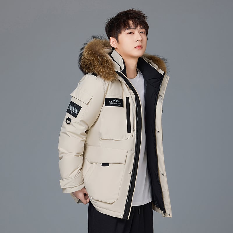 Пухено яке с пух от бяла гуска, съдържание на пух 86-90%, качулка, средна дължина, закопчаване с цип